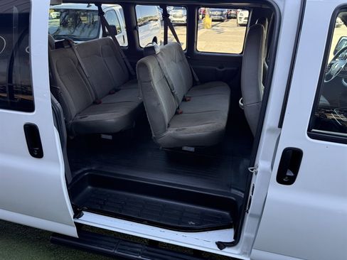 Used 2023 Chevrolet Express 3500 LS RWD image 14