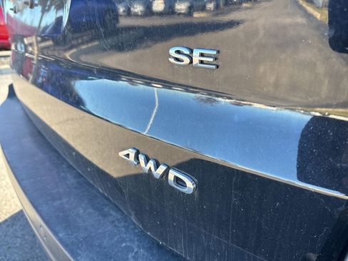 Used 2020 Ford EcoSport SE w/ SE Convenience Package image 4