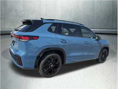 New 2026 Volkswagen Tiguan SE R-Line image 5