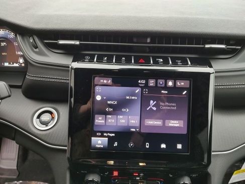 New 2026 Jeep Grand Cherokee Laredo image 17