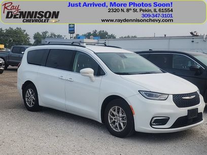 Used 2022 Chrysler Pacifica Touring-L