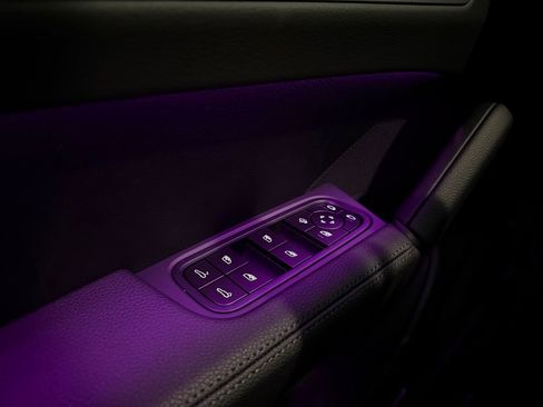 Certified 2026 Porsche Cayenne image 9