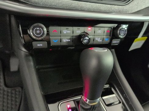 New 2025 Jeep Compass Latitude w/ Convenience Group image 19