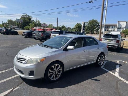 Used 2013 Toyota Corolla LE FWD image 9