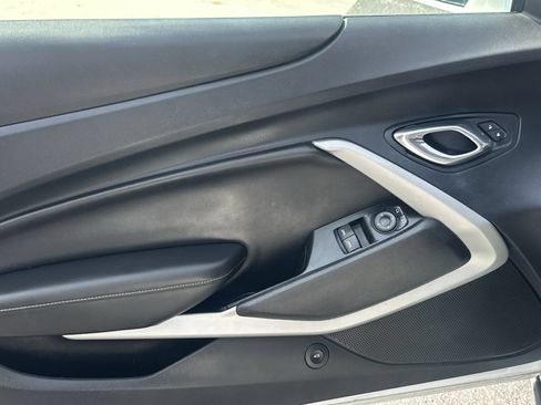 Used 2017 Chevrolet Camaro LT RWD image 14