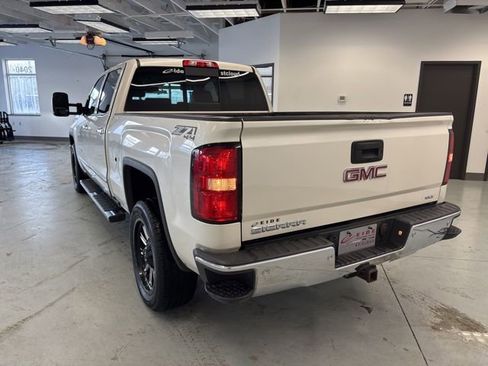 Used 2014 GMC Sierra 1500 SLT w/ SLT Crew Cab Value Package image 9