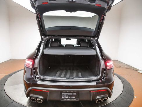 Certified 2022 Porsche Macan S AWD/4WD image 31