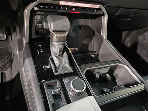 New 2026 Toyota Tundra Limited AWD/4WD image 19