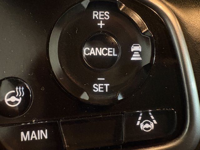 Used 2020 Honda CR-V Touring image 11