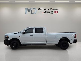 New 2026 RAM 3500 Tradesman AWD/4WD video 3