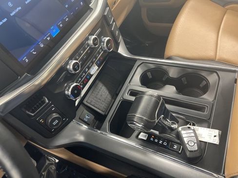 Used 2022 Ford F150 Lariat w/ Equipment Group 502A High image 21