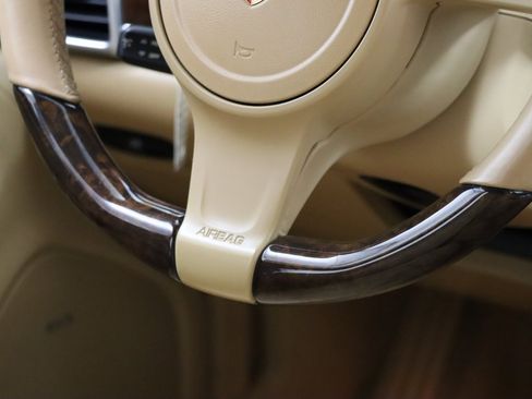 Used 2013 Porsche Panamera S w/ Premium Pkg Plus image 16