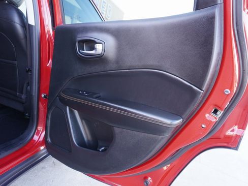 Used 2018 Jeep Compass Limited w/ Navigation Group image 22