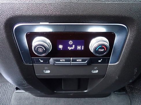 Used 2022 GMC Yukon Denali image 20