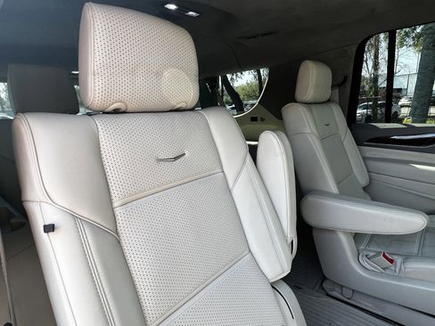 Used 2023 Cadillac Escalade ESV Premium Luxury Platinum w/ LPO, Radiant Package image 41