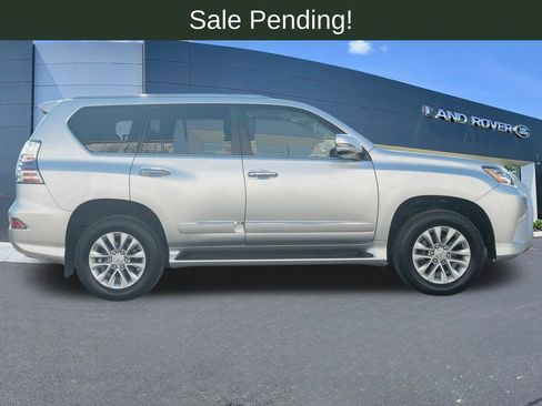Used 2019 Lexus GX 460 AWD/4WD image 8