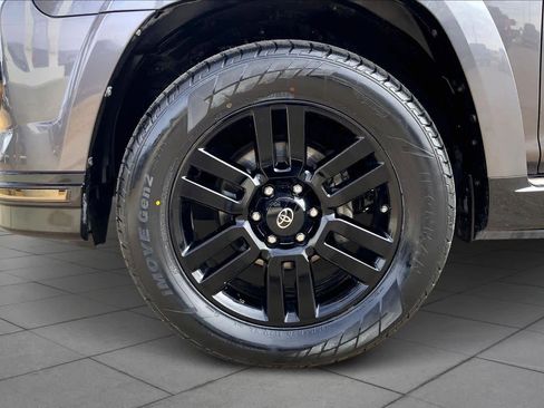 Used 2019 Toyota 4Runner Limited image 10