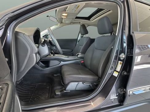 Used 2016 Honda HR-V EX image 9