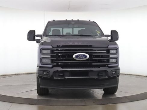 Used 2025 Ford F250 Platinum AWD/4WD image 12