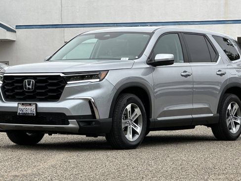 Used 2024 Honda Pilot EX-L image 8
