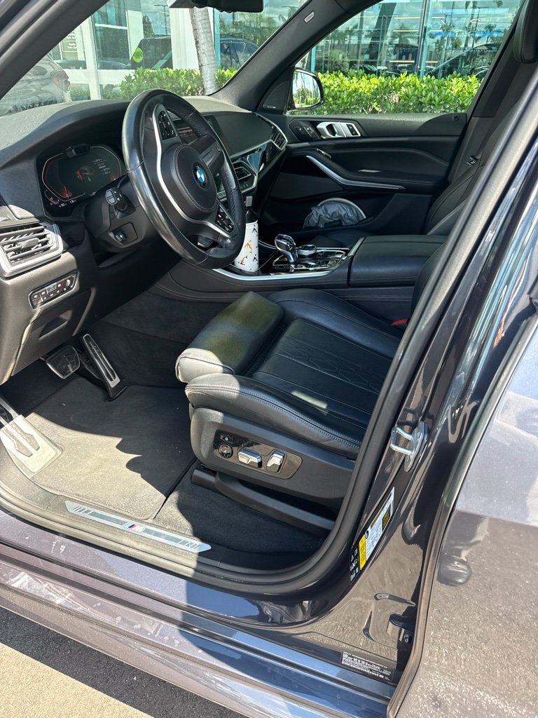 Used 2019 BMW X5 xDrive40i w/ M Sport Package AWD/4WD image 3