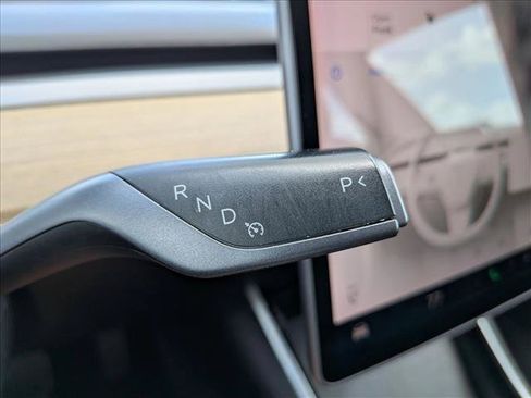 Used 2019 Tesla Model 3 Long Range AWD/4WD image 11