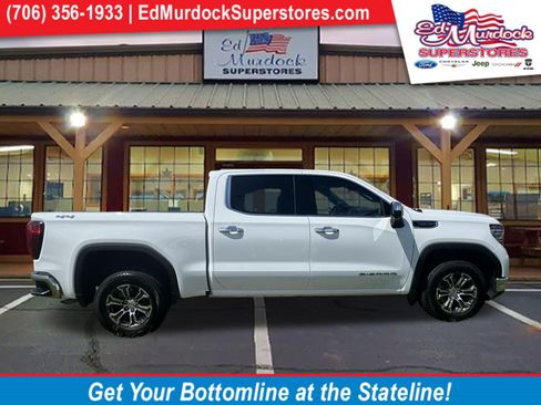 Used 2025 GMC Sierra 1500 SLT AWD/4WD image 1