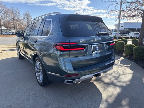 New 2026 BMW X7 xDrive40i w/ Premium Package image 3