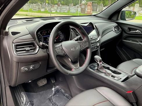Used 2024 Chevrolet Equinox RS w/ RS Leather Package AWD/4WD image 13