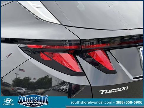 Certified 2025 Hyundai Tucson SEL AWD/4WD image 12