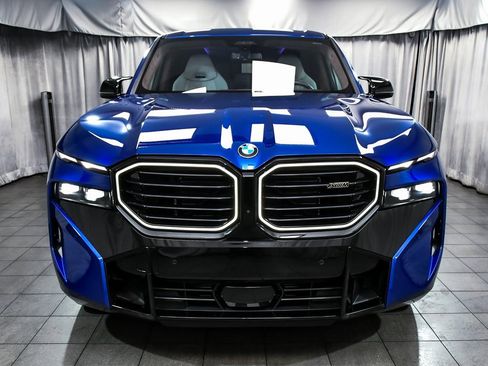 Used 2025 BMW XM image 2