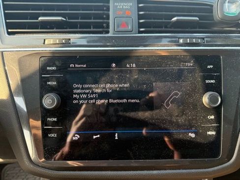 Used 2022 Volkswagen Tiguan SE R-Line image 18