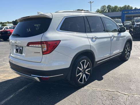 Used 2022 Honda Pilot Touring image 8