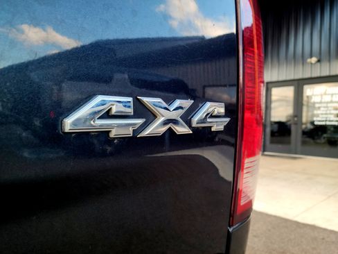 Used 2014 RAM 1500 Express image 19