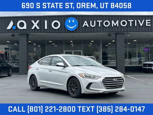 Used 2017 Hyundai Elantra SE FWD image 1
