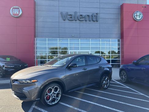 Certified 2024 Alfa Romeo Tonale Ti AWD/4WD image 1