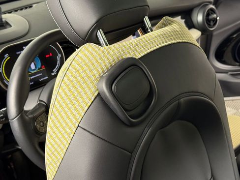 Certified 2024 MINI Cooper SE image 27