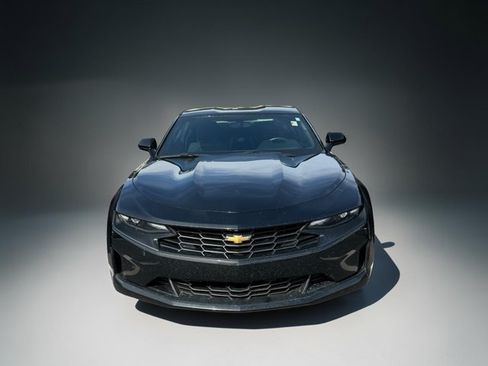 Used 2023 Chevrolet Camaro LT RWD image 2