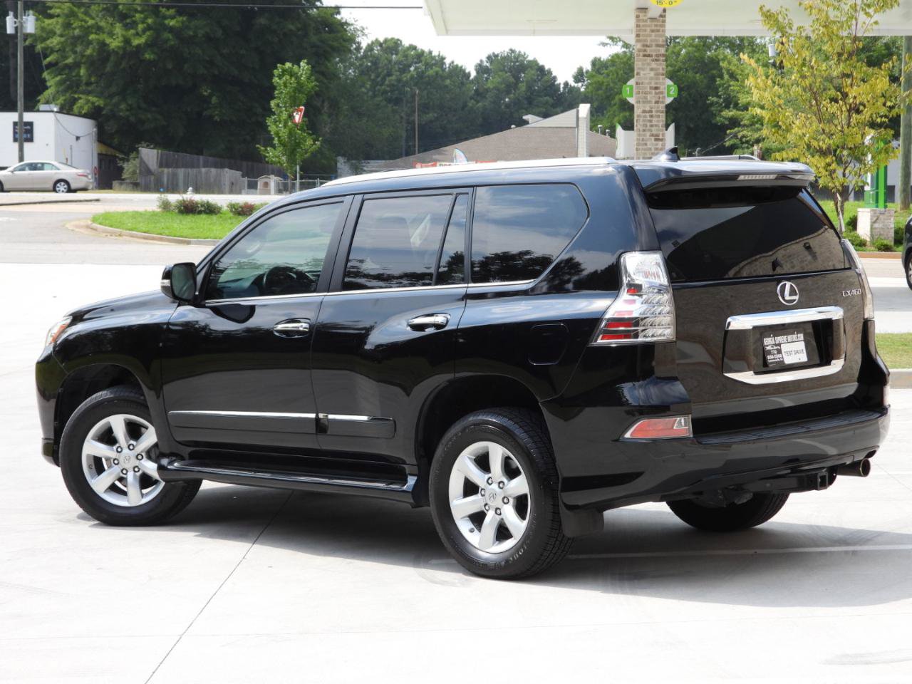 Used 2017 Lexus GX 460 Premium w/ Navigation Package AWD/4WD image 17