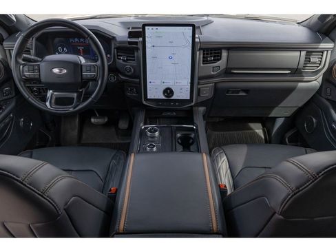 Used 2024 Ford Expedition Max Platinum image 12