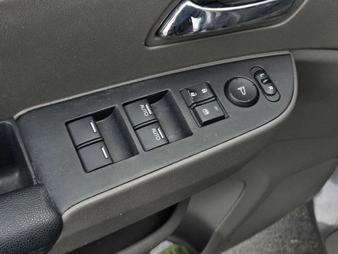 Used 2015 Honda Odyssey EX-L image 10