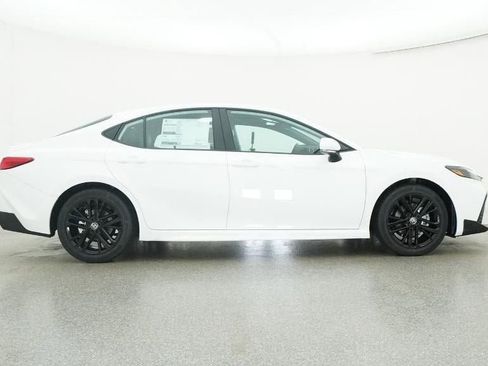 New 2026 Toyota Camry SE image 27