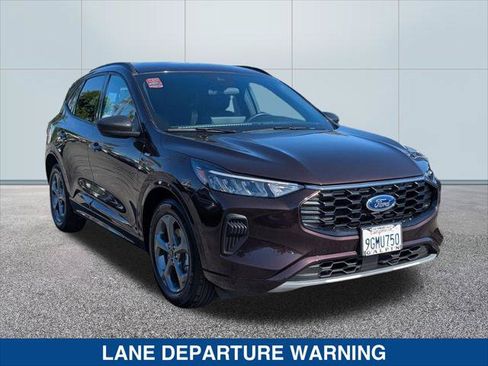 Used 2023 Ford Escape ST-Line w/ Equipment Group 301A FWD image 7
