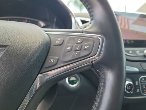 Used 2020 Chevrolet Equinox Premier FWD image 23