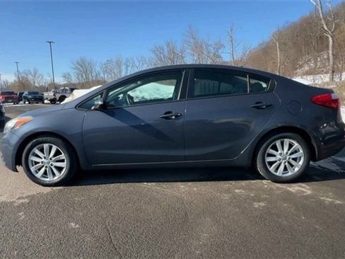 Used 2016 Kia Forte LX w/ LX Popular Plus Package image 5