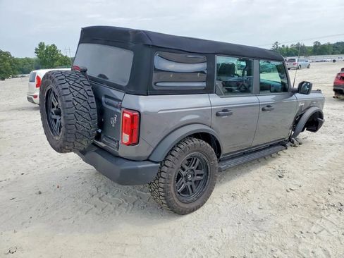 Used 2023 Ford Bronco 4-Door AWD/4WD image 3