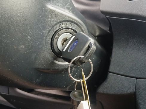 Used 2019 Subaru Crosstrek 2.0i w/ Eyesight System image 15