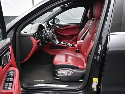 Used 2023 Porsche Macan S AWD/4WD image 7