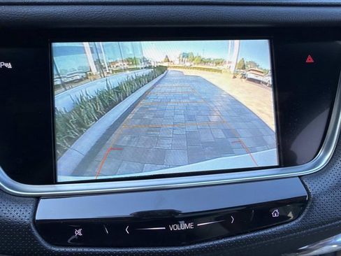 Used 2018 Cadillac XT5 Luxury w/ Driver Awareness Package FWD image 29