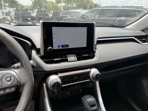 Used 2025 Toyota RAV4 XLE w/ Convenience Package FWD image 20